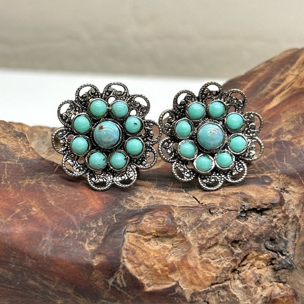 Vintage Flower Filigree Screw Back Earrings Faux Turquoise Silver Tone